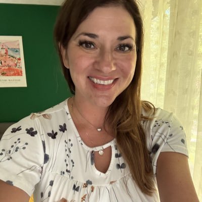 MaryS5785's profile picture. 