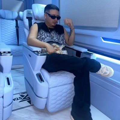 certiimiami's profile picture. God did 🙏🏼. ElevatedNights 📈🌃 Anything you need 💫 •reservations 🍾• dinners 🍴 • yachts 🛥️ • Jetskis 🌊 • Private jets ✈️ • mansions ⛲️