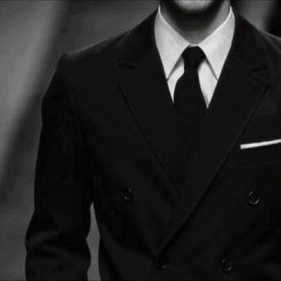 yzn25442523's profile picture. التحرر من الأغلال النفسية والضغوط العاطفية التي صنعناها لأنفسنا أو ورثناها من تجاربنا.
التوقف عن سجن اللحظة الحالية في أخطاء أو جروح حدثت وانتهت.
علم النفس.