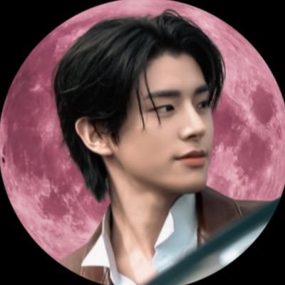 dnyabts's profile picture. 4 33 / she/her / enhypen bts