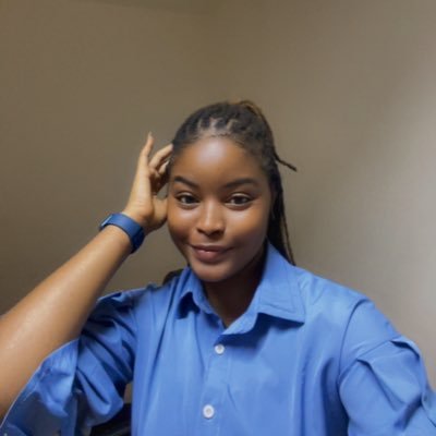 AbenaMole's profile picture. Manchester United| locs girlie👩🏽🦱| Ui/Ux designer|Communications Instructor||follow @Abenamolle 🤎|| snap @simplyanne69 🫶🏽