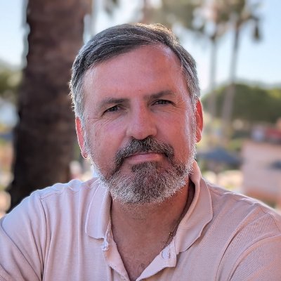 iarsuaga's profile picture. Cristiano. Marido y padre. Fundador. Presidente de Hazte Oír y de https://t.co/PwJCnxGw6l. Abogado. Emprendedor social. Español 🇪🇸