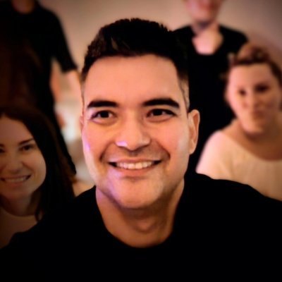 TheEsscay's profile picture. 