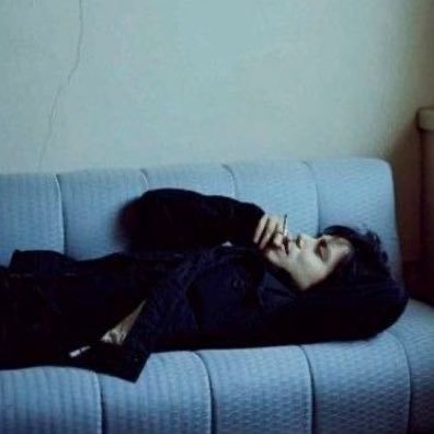 rrishio0's profile picture. j’ai menti ,j’ai pas netflix