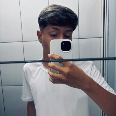 congiu7ff's profile picture. Analyst, 16 anos, SP.