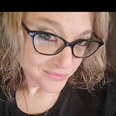 SantinaBellina's profile picture. Artist/songwriter/performer/personality/consultant/queen of my own destiny/reason to move to Alaska  SMOKE WEED EVERYDAY!!