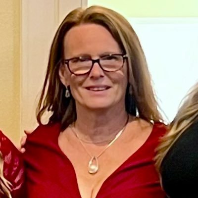 pr3ttyinp3arls's profile picture. Inked, eclectic, music enthusiast. Newly married.  Lake girl.