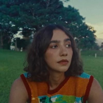 iasbande's profile picture. piadinhas previsíveis e etc