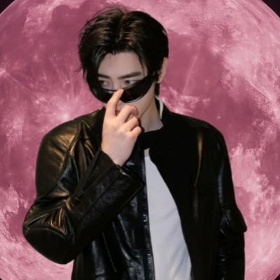 cupin_6's profile picture. 21 | OT4 VIP / FAM | multi stan ♥️ #VegasBorn | | 🤍saw gd 8/31