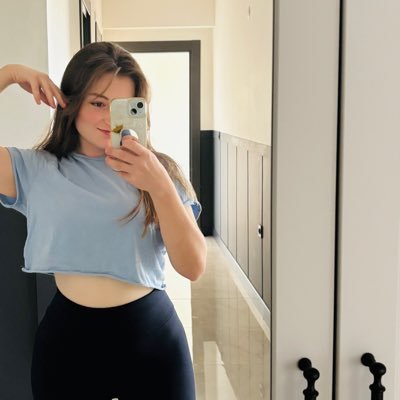 ebrueeeeeee's profile picture. bazen var bazen yok