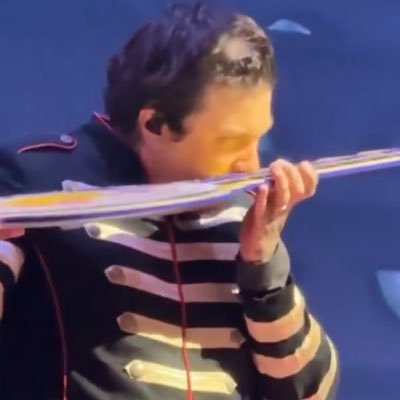 swimorgue's profile picture. twt user @corpserard priv/vent :3 any1 can follow just be 18+ pls