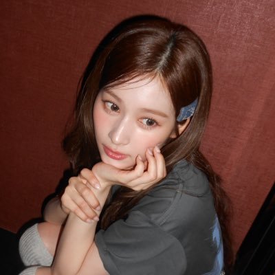 twiceokay's profile picture. • swiftie • arianator • lana • beyhive • ~ 🇬🇧 🇮🇹 🇮🇳 🏳️‍🌈 ~ ★ heated enthusiast ★