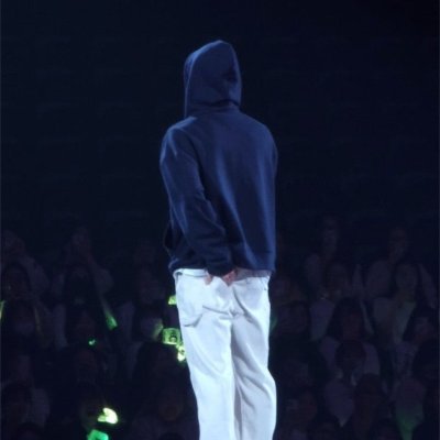 dada32342's profile picture. 