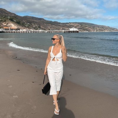 Anna2234p33px's profile picture. just looking for the right people to talk to. I need to open myself up to you guys.
 🇺🇸🇺🇸