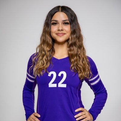 Sophia_Lopez22's profile picture. (5’3) | OH-DS #22 |  C/O 2026 Santiago Highschool Varsity | Apex 18 green | slope1242@gmail.com