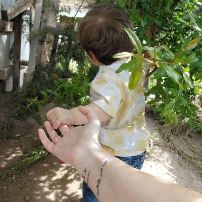 _cuddly_mom's profile picture. ×͜× 

 🇵🇸