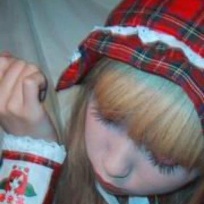 ilooooveberries's profile picture. 𝐞𝐝𝐧𝐨𝐬 • 𝐨𝐛𝐬𝐥𝐨𝐯𝐞 • pi: 83 kg | pa: 74 kg | m1: 70 kg | m2: 60 kg | m3: 50 kg | mf: 40 kg • 1,65 m