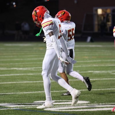 5reasons_'s profile picture. 6’2 175lb | DB | God Fearing✝️ | 4.6 40x | 📧 5ranitup@gmail.com |