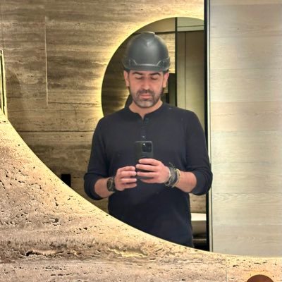 bernaklein's profile picture. Viejo mamón. Digo, barbón. Usted está aquí.