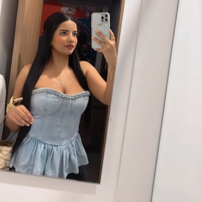 karinalm04's profile picture. “Mantengamos firme la esperanza ,porque fiel es el que hizo la promesa.” Hebreos 10:23✨♥️