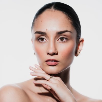 shocristi's profile picture. valiendo vrg. since 2000 ☻ dog milf