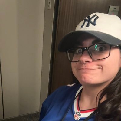 MikaylaRagovin's profile picture. South Florida girl living in LA