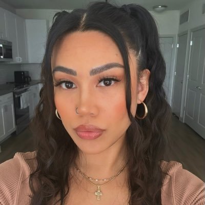 liltwinstarzz's profile picture. saucy, flossy, keep thangs bossy✨
