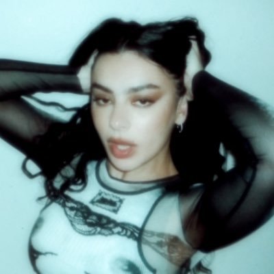 spitkissing's profile picture. bnbg & ring #truther | love at first bite! priv: @djobrina