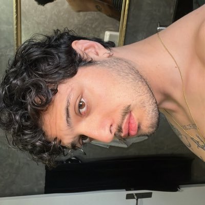 alfhxs's profile picture. 