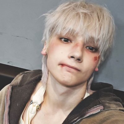 luckygirlvivi42's profile picture. I love you, 𝐡𝐮𝐞𝐧𝐢𝐧𝐠𝐤𝐚𝐢.
