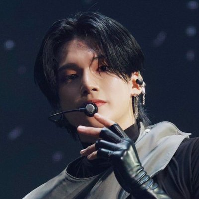 wooswaltz's profile picture. ㅤㅤㅤㅤㅤ❪ ▹·໑ eu, чeosαng & hongjoong fαzendo skın cαre