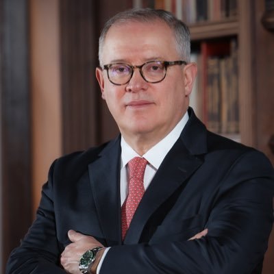 andreschavesp's profile picture. Abogado Consultor