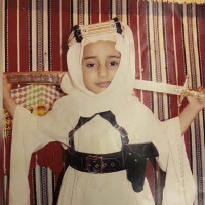 real_w6's profile picture. intern 💊gamer 🎮 reader📚 pharm D to be... 💊🤍Happiness depends upon ourselves #uqupharm41