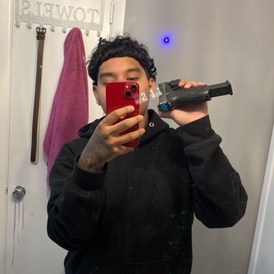 YungCinco5k's profile picture. Blrdd