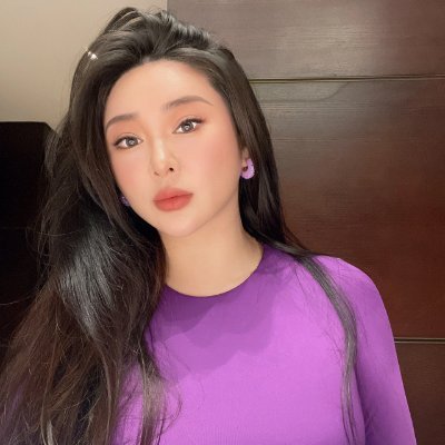 MonicaRivera168's profile picture. 