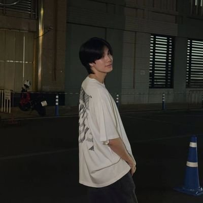 squareyerin's profile picture. 𝚙𝚕𝚊𝚢 𝚗𝚘𝚠: 𝒎𝒊𝒅𝒏𝒊𝒈𝒉𝒕 𝒑𝒓𝒆𝒕𝒆𝒏𝒅𝒆𝒓𝒔 𝑏𝑦 𝒕𝒐𝒎𝒐𝒌𝒐 𝒂𝒓𝒂𝒏

ela/ele/elu