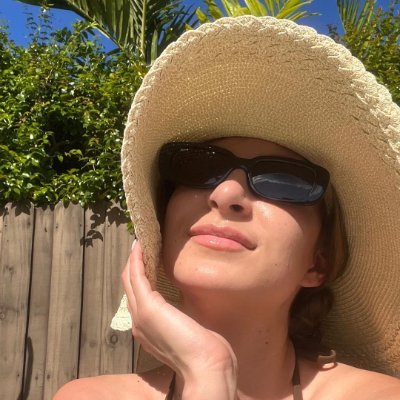 anita74225's profile picture. Fashion & beauty entrepreneur | Invests in real estate, stocks & AI | Follows world affairs | Advocate for underprivileged kids | RTs ≠ endorsements