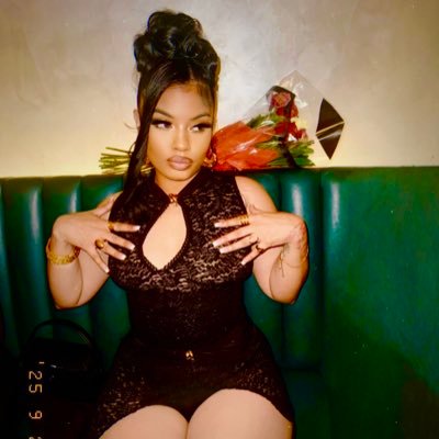 NitaChantelle's profile picture. I make art .