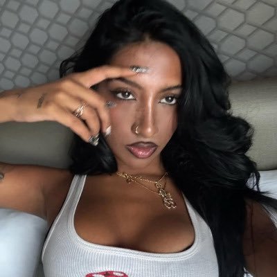i8seye's profile picture. 