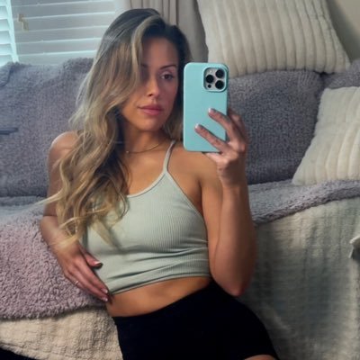 kourtneyinhell's profile picture. figment of your imagination (@kourtneyinhell2)