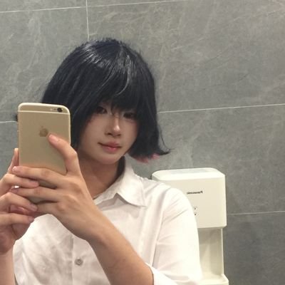 Miwahjhj's profile picture. t là đực:)) Donate di ae=)))