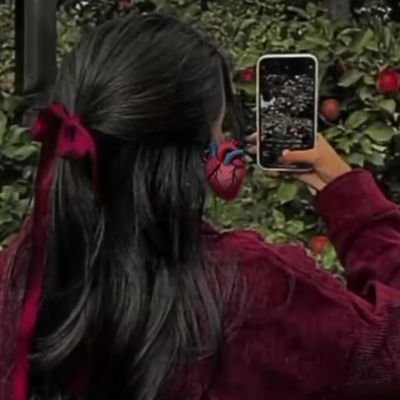 Web3Tullip's profile picture. Just trying to figure out this whole NFT thing like the rest of us! 😉 I actually work in the space, so I'm obsessed with how creative the digital art community