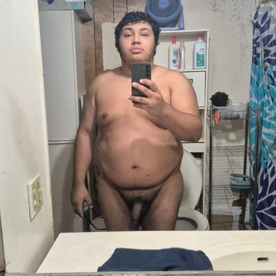 AndrewG25894476's profile picture. I need a sexy goth mommy 🙏🙏🙏🙏🙏🙏🙏😘😘😘😘