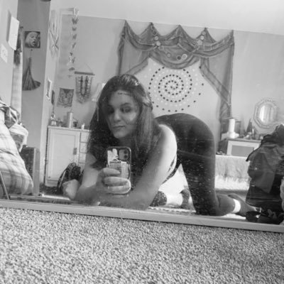 missescurtisxx's profile picture. NSFW 🔞 6’2 artist/content creator/ethical dom/switch🛑 27/Minors DNI/21+ 🛑 Backup: @missescurtisxx2