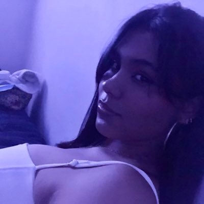 carvlhmay's profile picture. enlouqueceram por muito menos