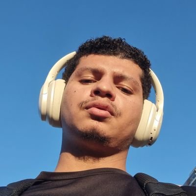 luxav7d's profile picture. 