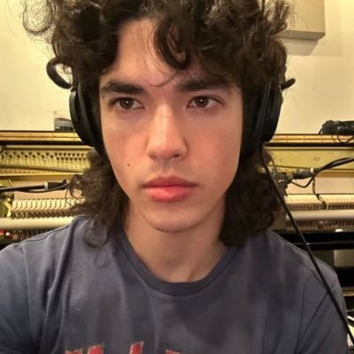 coneabrams's profile picture. i still wish for you at eleven eleven ⋆.˚✮🎧✮˚.⋆
