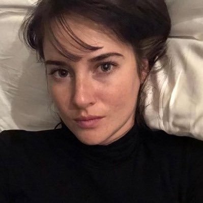 vhsmoore's profile picture. sommelier de milf