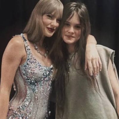 katseyeswift's profile picture. a yearner & cinephile marxist₊⊹𓏲 ๋࣭ ࣪ ˖ ྀ