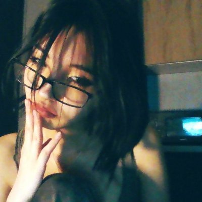 laksmiflow's profile picture. yapper